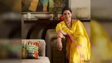 Smriti Irani Urges Women to Embrace Their True Selves
