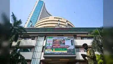 Sensex, Nifty Fall as Crude Prices and Tariff Fears Rise