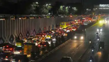 Navratri 2026 Auto Sales: 11.23 Lakh Units, EV Share Hits 10.5%